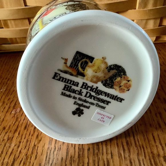 Emma Bridgewater Black Dresser 1/2 Pint Mug Mint condition! - Picture 5 of 7